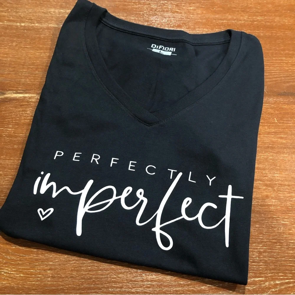 NEW!! V-neck tee - Picture 1 of 6